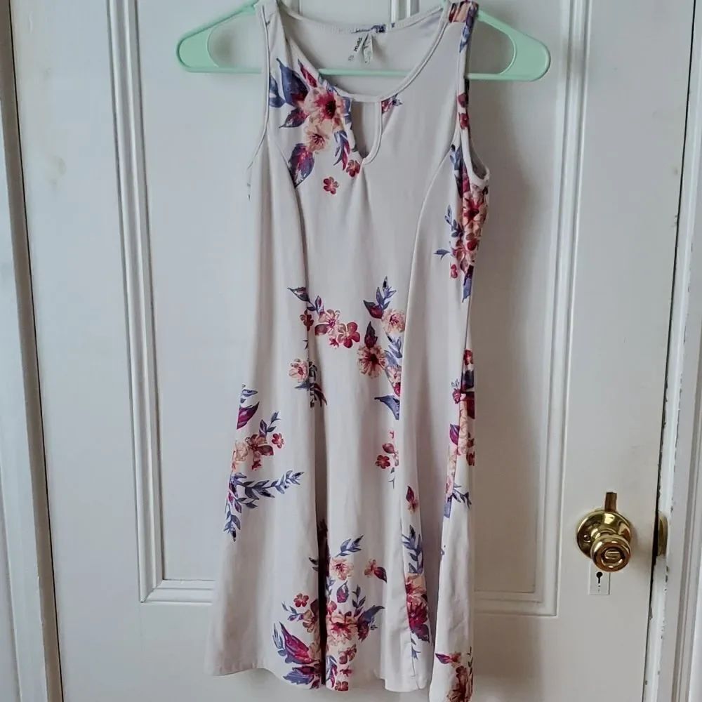 Cute summer dress 